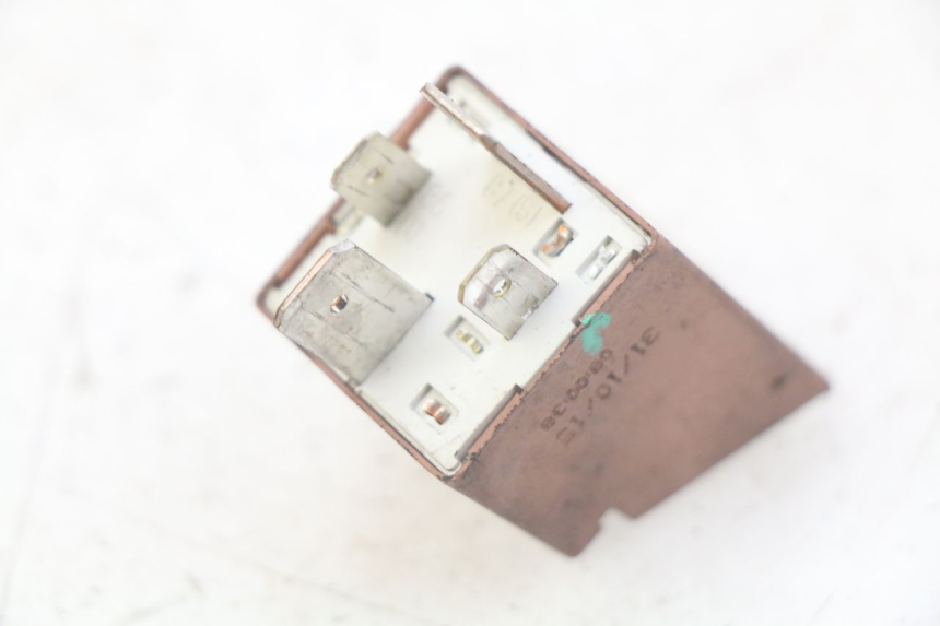 photo de RELAIS DEMARREUR PIAGGIO FLY 4T 50 (2013 - 2017) - Zoom état d’usage