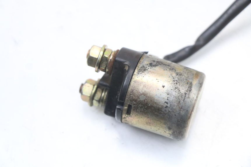 photo de Starter relay HYOSUNG GF 125 (2001 - 2005) - Autre angle de vue