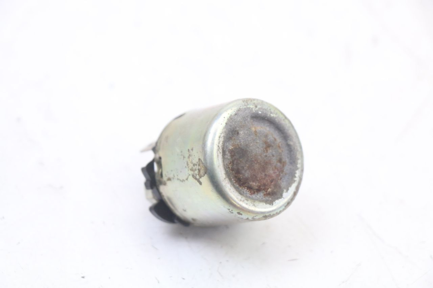 photo de RELAIS DEMARREUR KAWASAKI GTR 1000 (1994 - 2004) - Gros plan technique