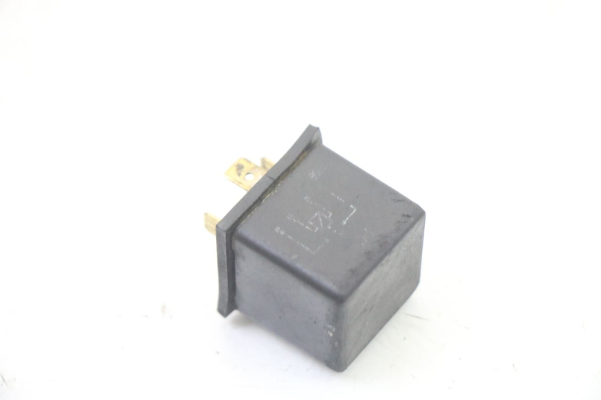 photo de RELAIS DEMARREUR MBK BOOSTER SPIRIT NAKED 50 (2004 - 2017) - Détail de la pièce