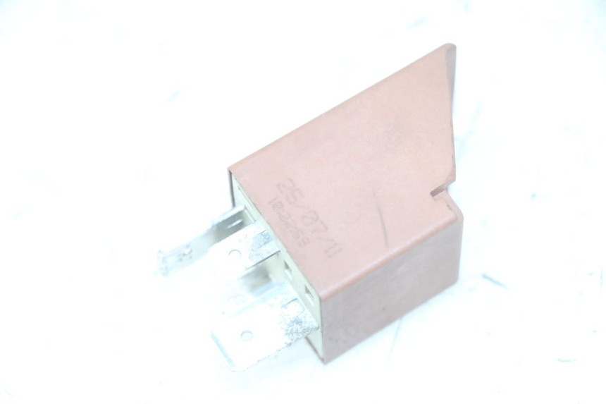 photo de RELAIS DEMARREUR PIAGGIO MP3 LT 300 (2010 - 2016) - Vue principale