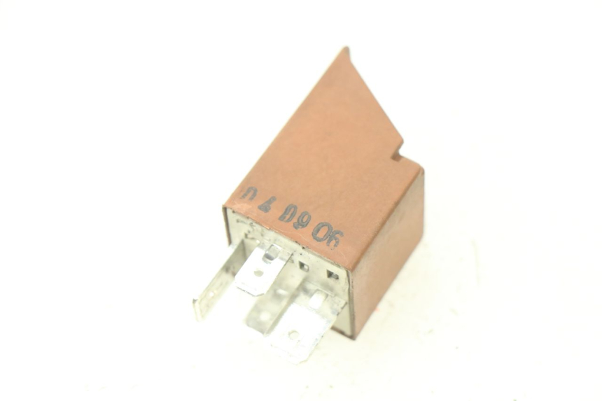 photo de RELAIS DEMARREUR PIAGGIO MP3 125 (2006 - 2014) - Zoom état d’usage