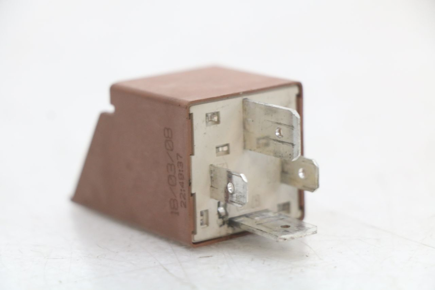 photo de RELAIS DEMARREUR PIAGGIO MP3 125 (2006 - 2014) - Détail de la pièce