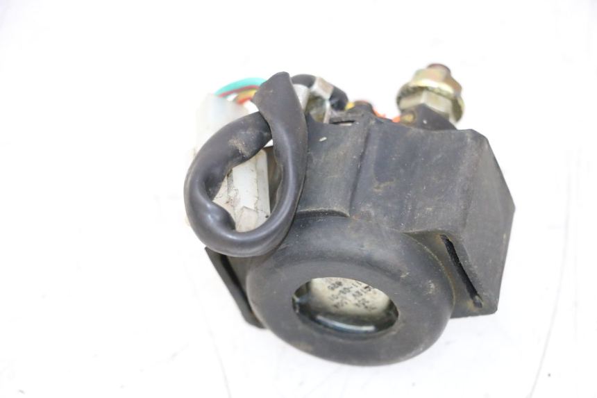 photo de RELAIS DEMARREUR SYM ORBIT 2 50 (2008 - 2014) - Gros plan technique