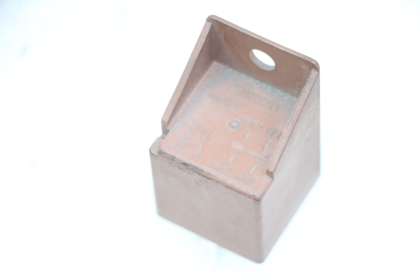 photo de RELAIS DEMARREUR PIAGGIO VESPA LX 150 (2005 - 2013) - Vue principale