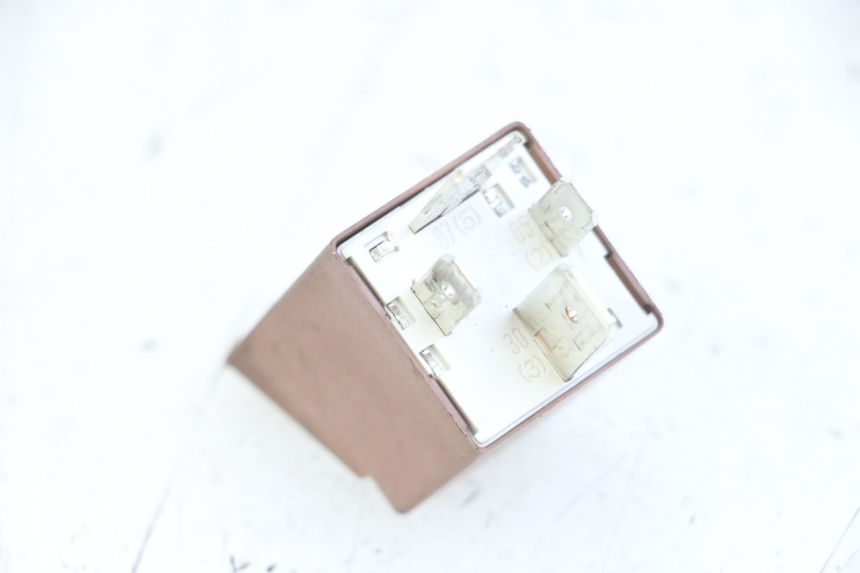 photo de RELAIS DEMARREUR PIAGGIO VESPA LX 150 (2005 - 2013) - Zoom état d’usage