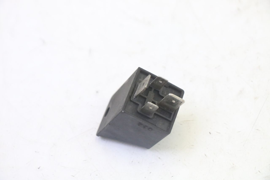 photo de RELAIS DEMARREUR PEUGEOT SATELIS 125 (2013 - 2018) - Autre angle de vue