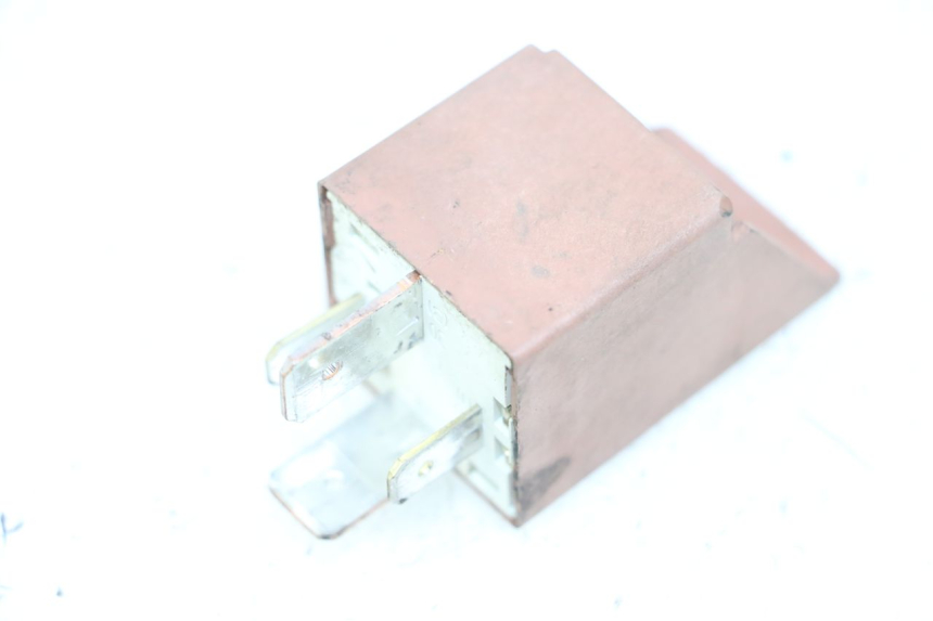 photo de RELAIS DEMARREUR APRILIA SCARABEO 100 (2003 - 2012) - Vue principale