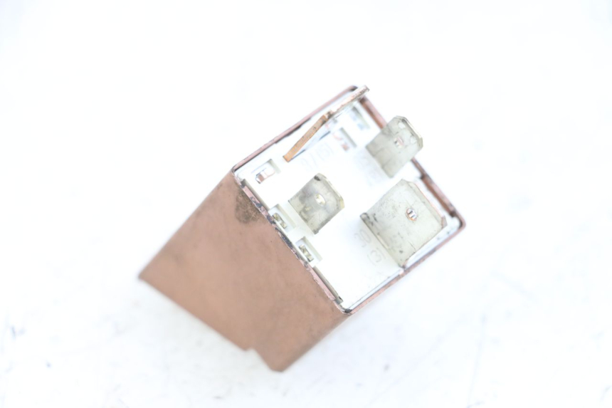 photo de RELAIS DEMARREUR APRILIA SCARABEO 100 (2003 - 2012) - Zoom état d’usage