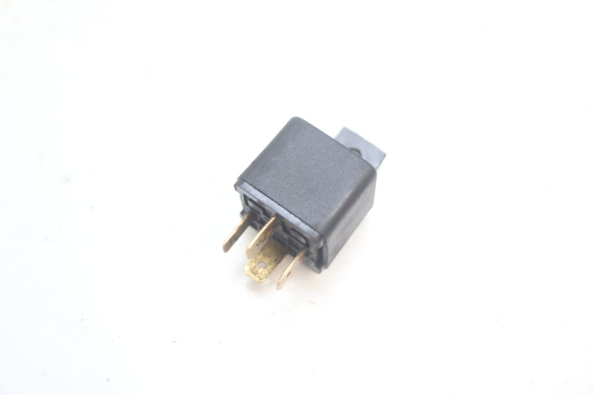 photo de RELAIS DEMARREUR YAMAHA SLIDER 50 (1999 - 2004) - Zoom état d’usage
