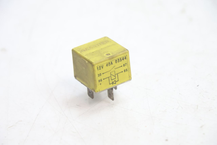 photo de RELAIS DEMARREUR PEUGEOT SPEEDFIGHT 2 AC 50 (2000 - 2009) - Détail de la pièce