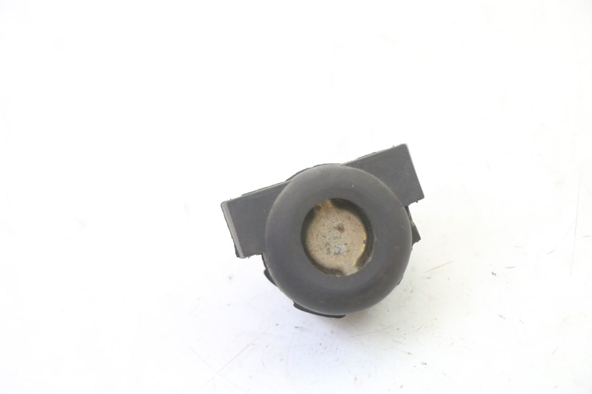 photo de RELAIS DEMARREUR TRIUMPH SPRINT 900 (1995 - 1998) - Gros plan technique