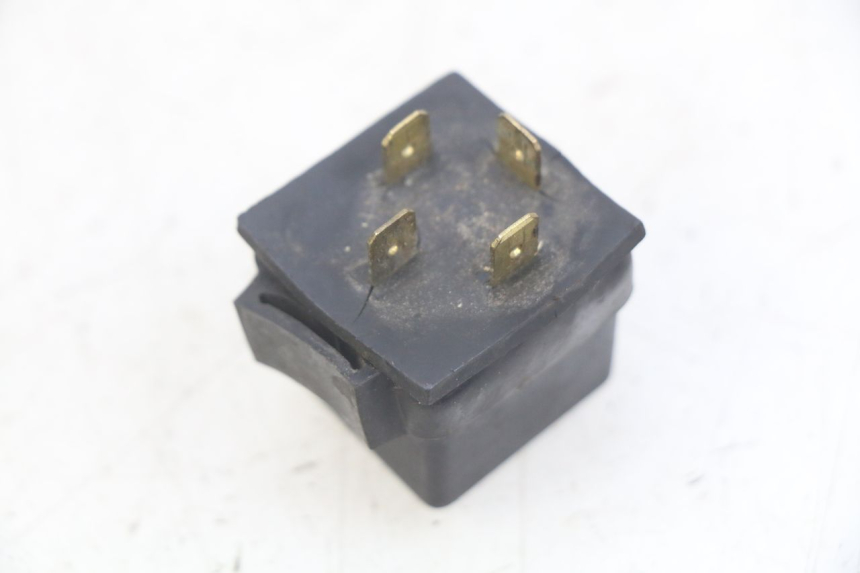 photo de RELAIS DEMARREUR MBK STUNT NAKED 50 (2004 - 2018) - Zoom état d’usage