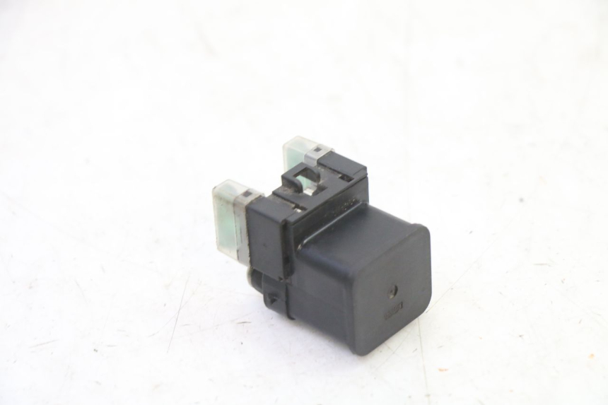 photo de RELAIS DEMARREUR KTM SUPERENDURO R 950 (2005 - 2009) - Gros plan technique