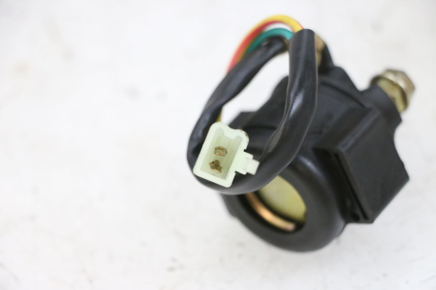 photo de RELAIS DEMARREUR PEUGEOT TWEET PRO EFI 4T 50 (2021 - 2022) - Zoom état d’usage