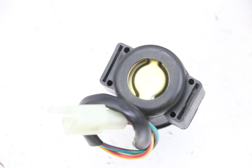 photo de RELAIS DEMARREUR PEUGEOT TWEET PRO EFI 4T 50 (2021 - 2022) - Autre angle de vue