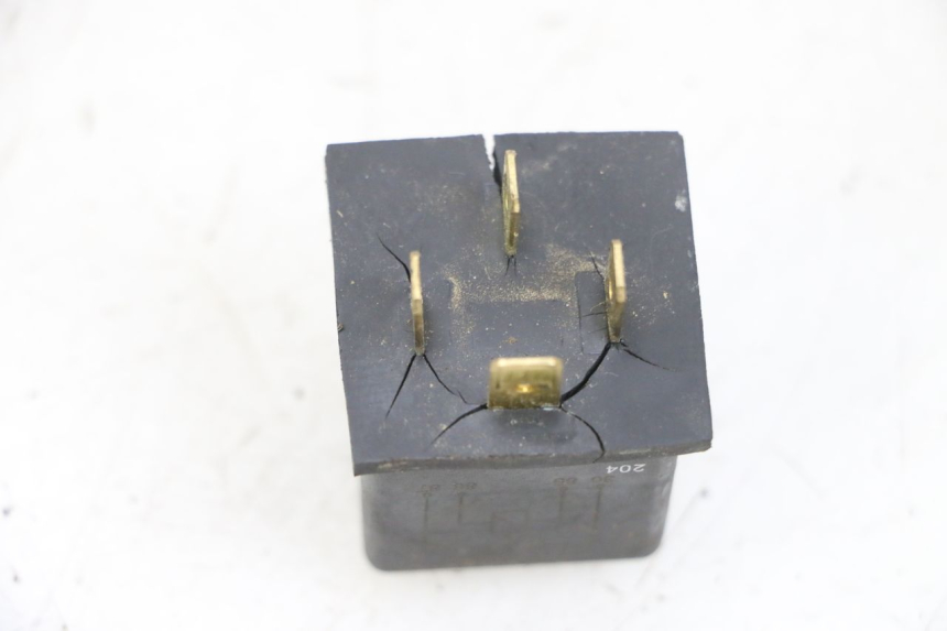 photo de RELAIS DEMARREUR YAMAHA TZR 50 (2008 - 2016) - Zoom état d’usage