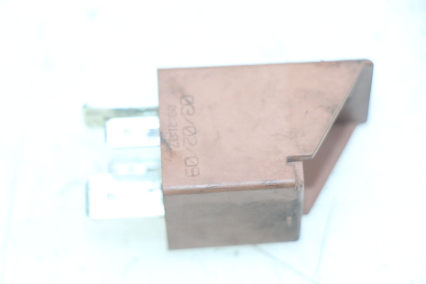 photo de RELAIS DEMARREUR PIAGGIO VESPA LXV 125 (2006 - 2009) - Détail de la pièce