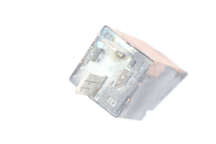 photo de RELAIS DEMARREUR PIAGGIO VESPA PRIMAVERA 2T 50 (2013 - 2018) - Zoom état d’usage