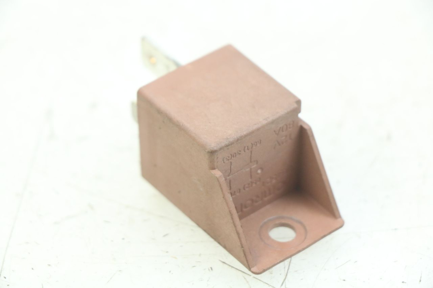 photo de RELAIS DEMARREUR PIAGGIO VESPA PRIMAVERA 2T 50 (2013 - 2018) - Zoom état d’usage