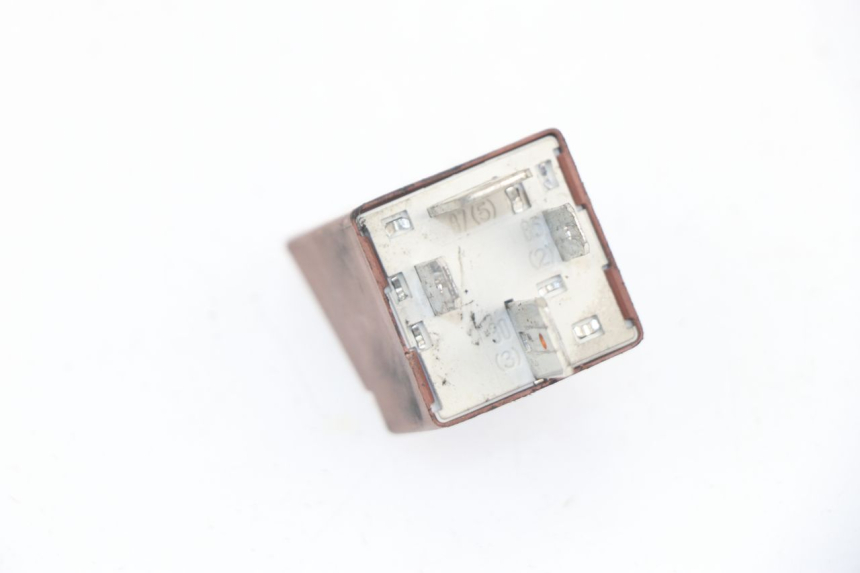 photo de RELAIS DEMARREUR PIAGGIO VESPA S 2T 50 (2007 - 2014) - Zoom état d’usage