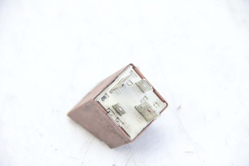 photo de RELAIS DEMARREUR PIAGGIO VESPA S 2T 50 (2007 - 2014) - Zoom état d’usage