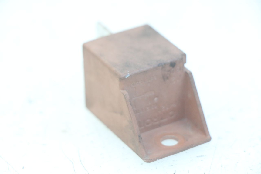 photo de RELAIS DEMARREUR PIAGGIO VESPA SPRINT 2T 50 (2014 - 2018) - Détail de la pièce