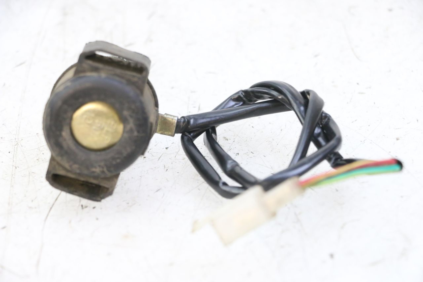 photo de RELAIS DEMARREUR VONROAD YIBEN 125 (2006 - 2010) - Zoom état d’usage