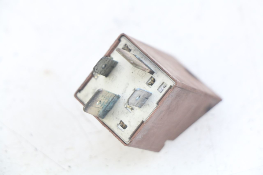 photo de RELAIS DEMARREUR PIAGGIO X8 125 (2004 - 2007) - Détail de la pièce