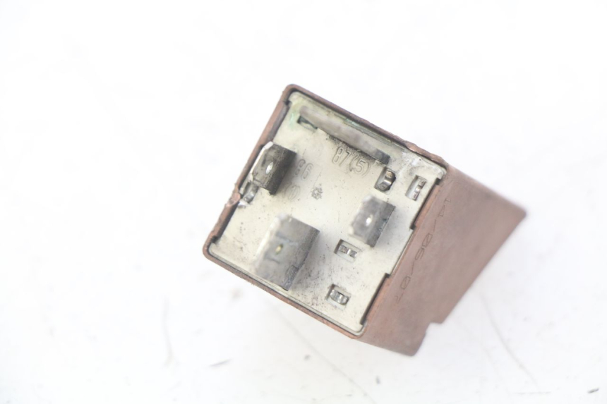 photo de RELAIS DEMARREUR PIAGGIO XEVO - X EVO 125 (2007 - 2017) - Zoom état d’usage