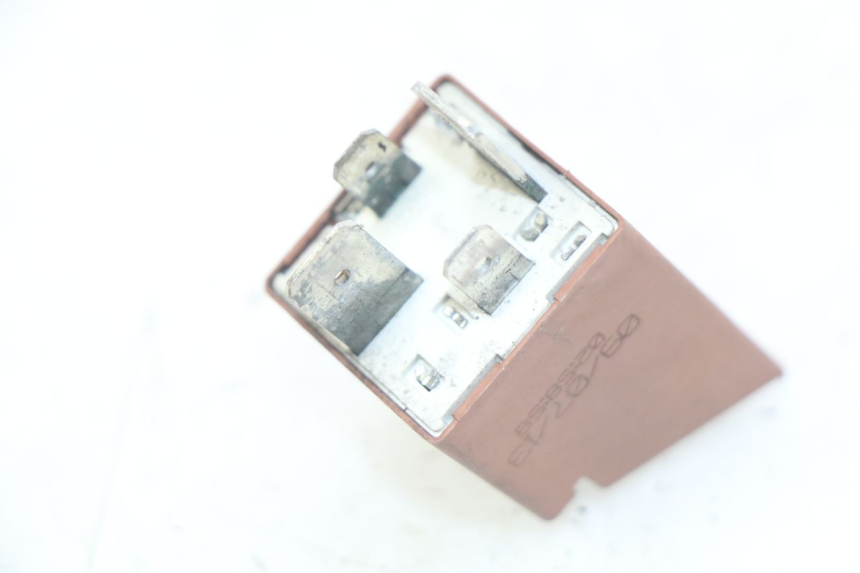 photo de RELAIS DEMARREUR PIAGGIO XEVO - X EVO 125 (2007 - 2017) - Zoom état d’usage