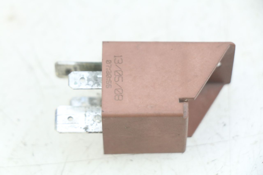 photo de RELAIS DEMARREUR PIAGGIO XEVO - X EVO 125 (2007 - 2017) - Détail de la pièce