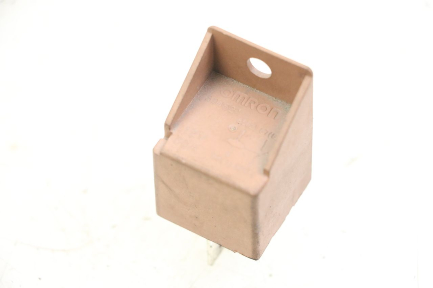 photo de RELAIS DEMARREUR PIAGGIO XEVO - X EVO 125 (2007 - 2017) - Vue principale