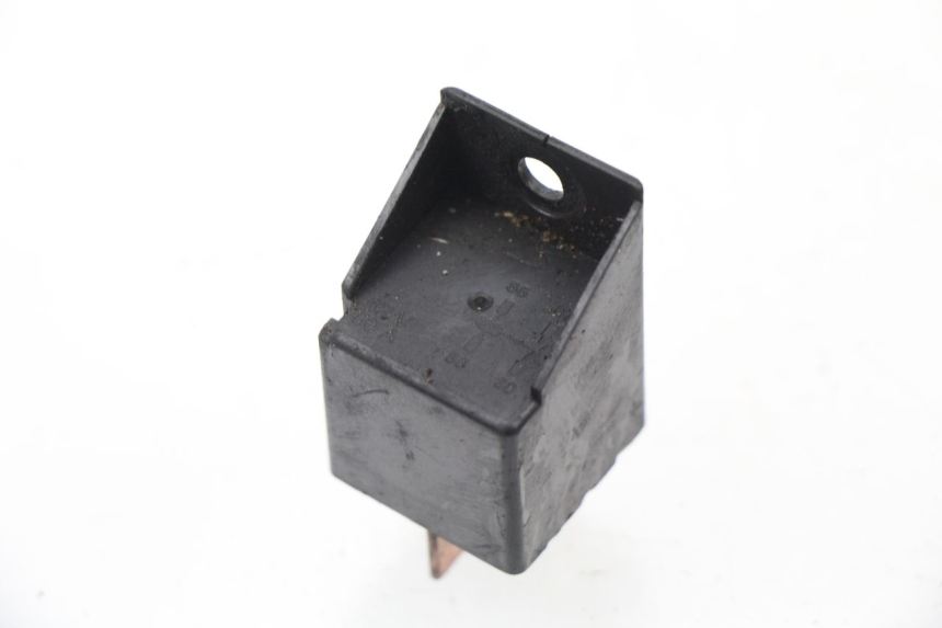 photo de RELAIS DEMARREUR PIAGGIO ZIP 2T 50 (2009 - 2019) - Gros plan technique