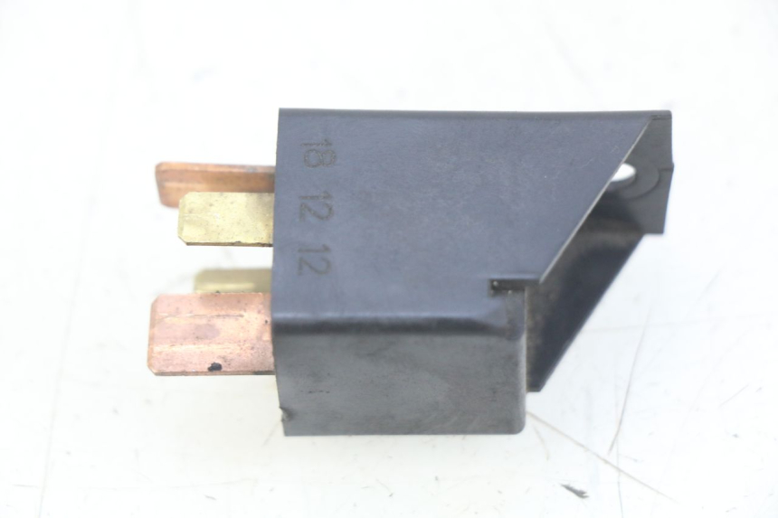 photo de RELAIS DEMARREUR PIAGGIO ZIP 2T 50 (2009 - 2019) - Détail de la pièce