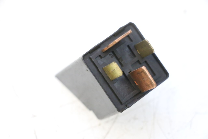 photo de RELAIS DEMARREUR PIAGGIO ZIP 2T 50 (2009 - 2019) - Autre angle de vue