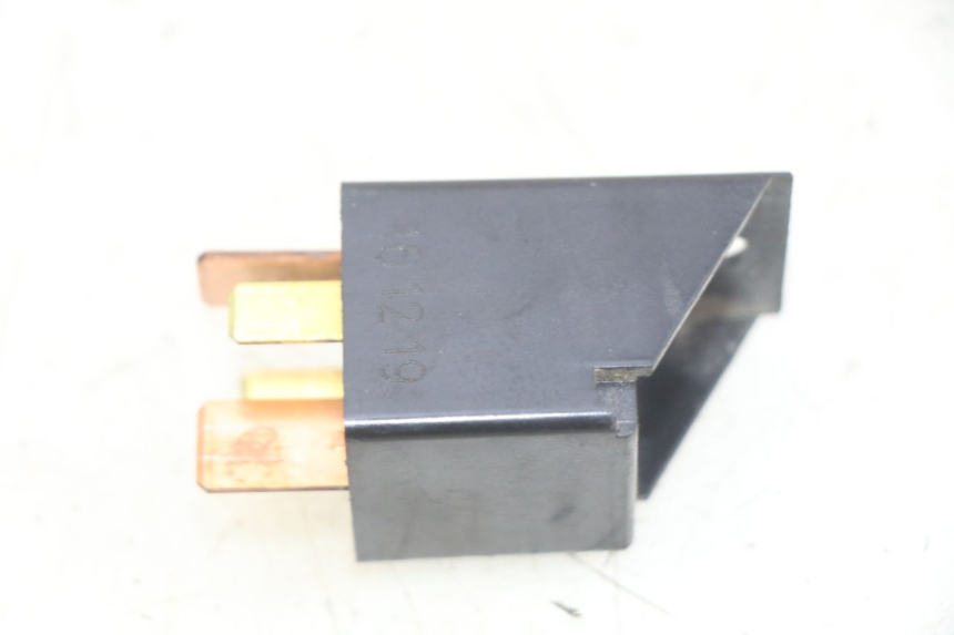 photo de RELAIS DEMARREUR PIAGGIO ZIP 4T 50 (2018 - 2020) - Détail de la pièce