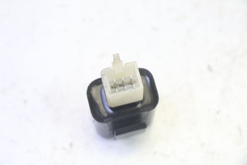 photo de RELAIS ELECTRIQUE QUADRO 4 4D 350 (2015 - 2018) - Gros plan technique