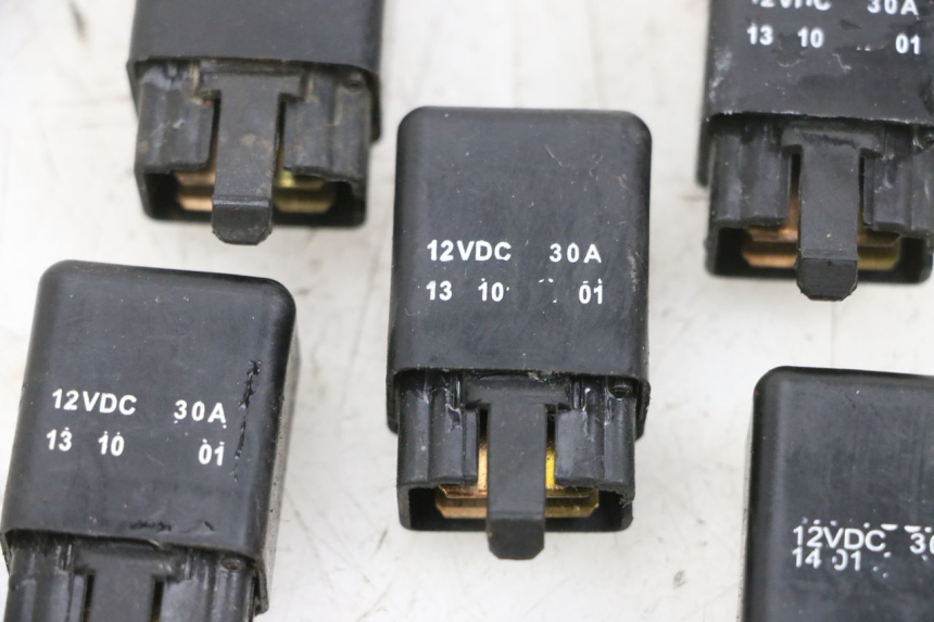 photo de RELAIS ELECTRIQUE ADIVA AD3 300 (2014 - 2020) - Autre angle de vue