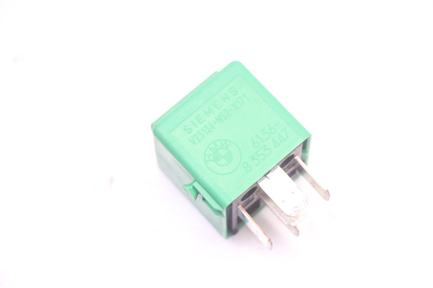 photo de RELAIS ELECTRIQUE BMW C1 125 (2000 - 2003) - Vue principale