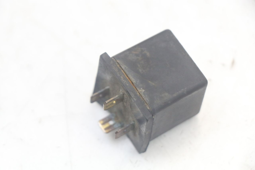 photo de RELAIS ELECTRIQUE MBK BOOSTER SPIRIT 50 (2004 - 2017) - Autre angle de vue