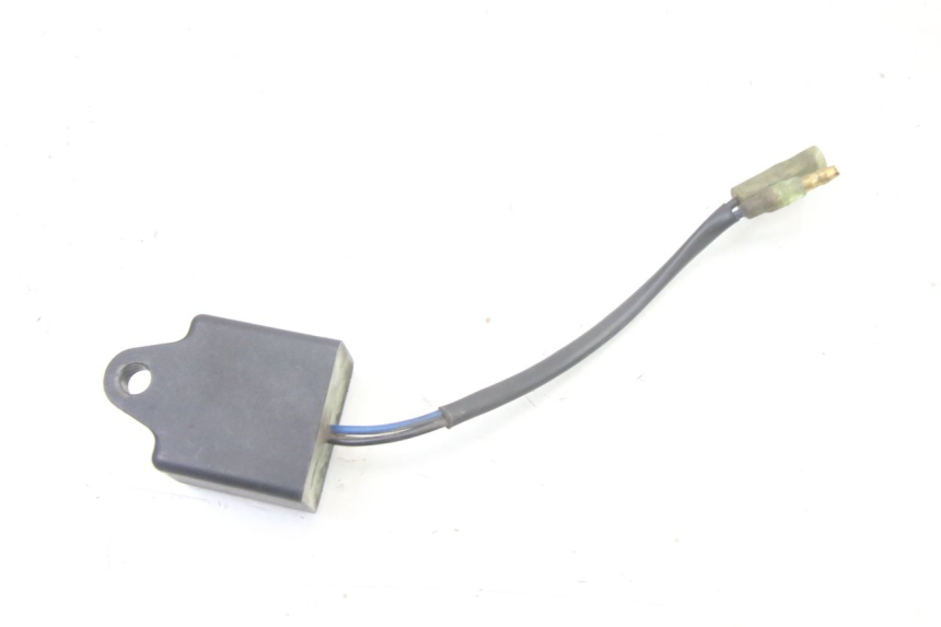 photo de RELAIS ELECTRIQUE MBK BOOSTER SPIRIT NAKED 50 (2004 - 2017) - Autre angle de vue