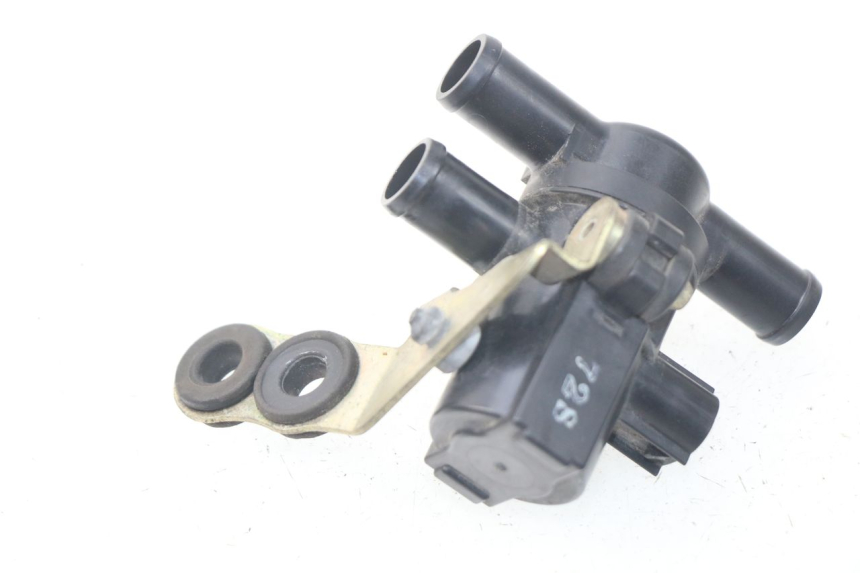 photo de RELAIS ELECTRIQUE MV AGUSTA BRUTALE R WALLY 910 (2008 - 2008) - Détail de la pièce