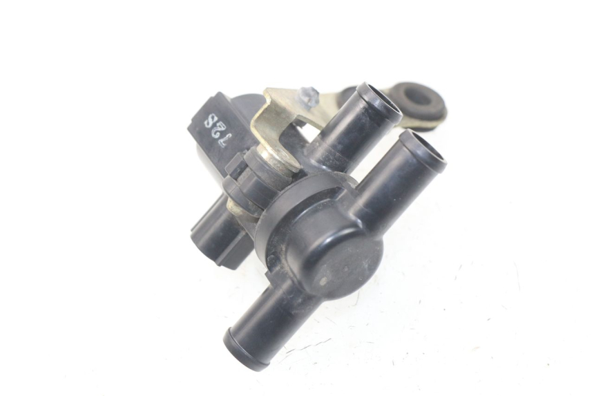 photo de RELAIS ELECTRIQUE MV AGUSTA BRUTALE R WALLY 910 (2008 - 2008) - Zoom état d’usage