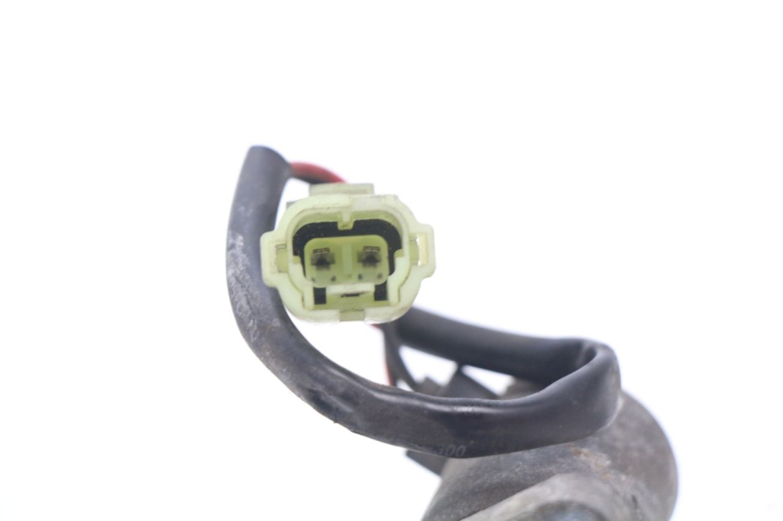 photo de RELAIS ELECTRIQUE SUZUKI BURGMAN 650 (2002 - 2004) - Autre angle de vue