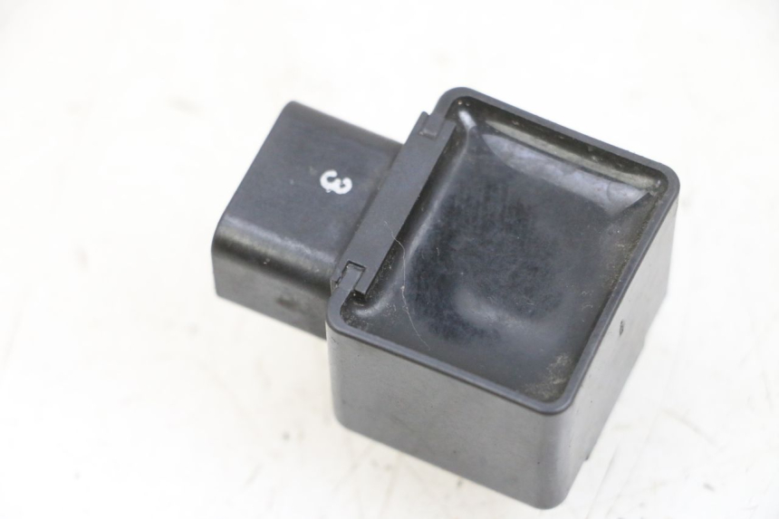 photo de RELAIS ELECTRIQUE SUZUKI BURGMAN 650 (2013 - 2020) - Zoom état d’usage