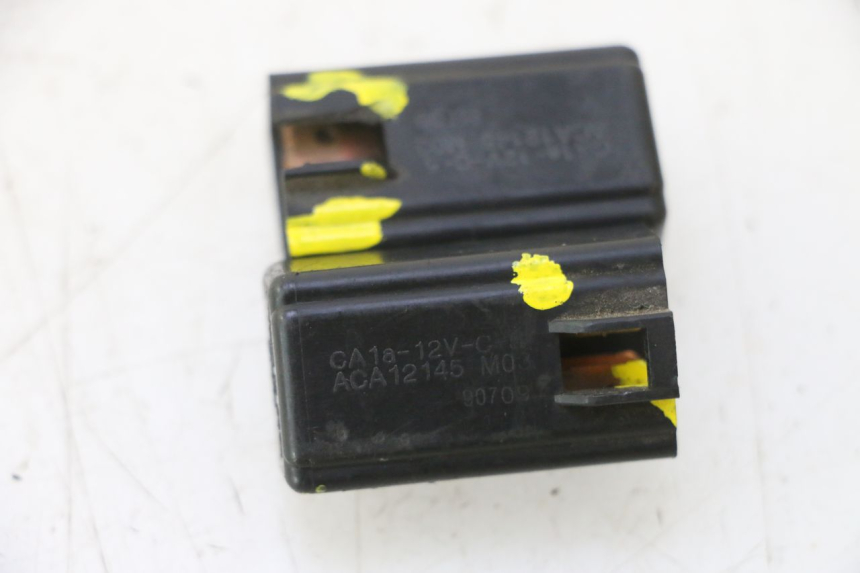 photo de RELAIS ELECTRIQUE SUZUKI BURGMAN 125 (2007 - 2014) - Zoom état d’usage
