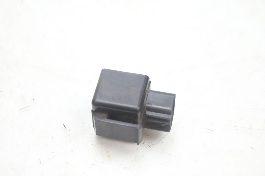 photo de RELAIS ELECTRIQUE SUZUKI BURGMAN EXECUTIVE ABS 650 (2006 - 2012) - Gros plan technique