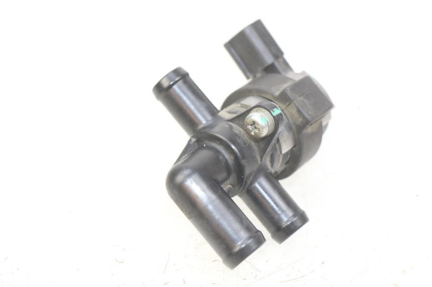 photo de RELAIS ELECTRIQUE HONDA CB R 1000 (2018 - 2023) - Autre angle de vue