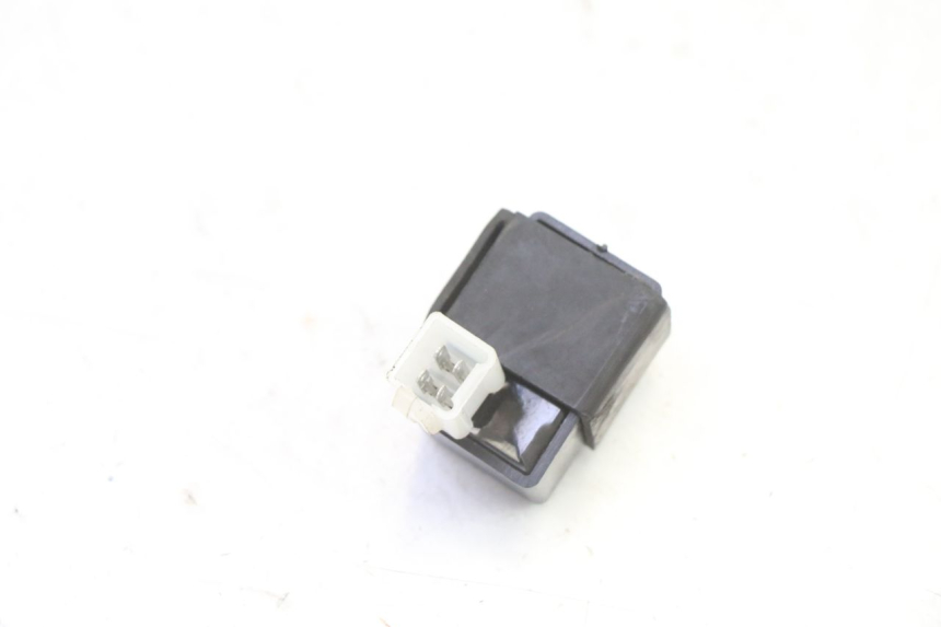 photo de RELAIS ELECTRIQUE HONDA CBR RR FIREBLADE 900 (1992 - 1994) - Vue principale